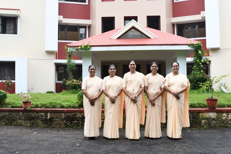 Administration 2022–2028