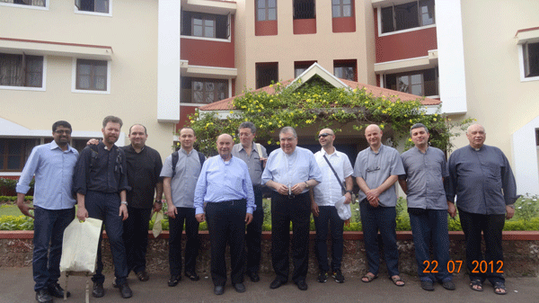 ARCH BISHOP AND PRIESTS OF AREZZO DIOCESE, ITALY VISIT GENERALATE
