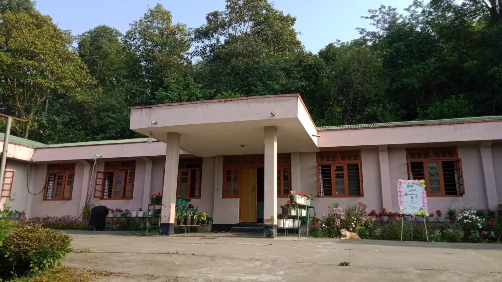 ST XAVIER CONVENT, MAKHAN