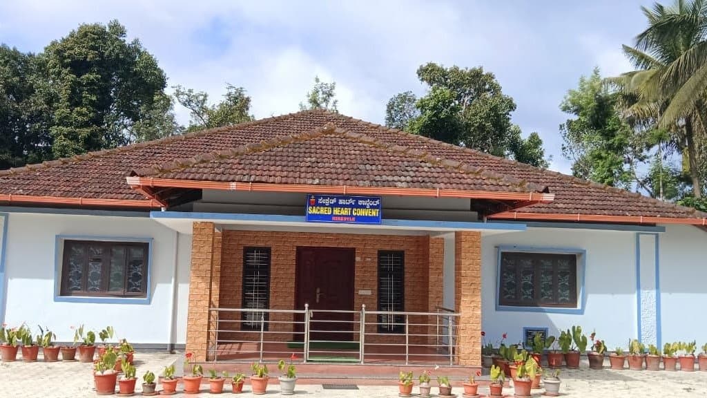 SACRED HEART CONVENT, HIREBILE