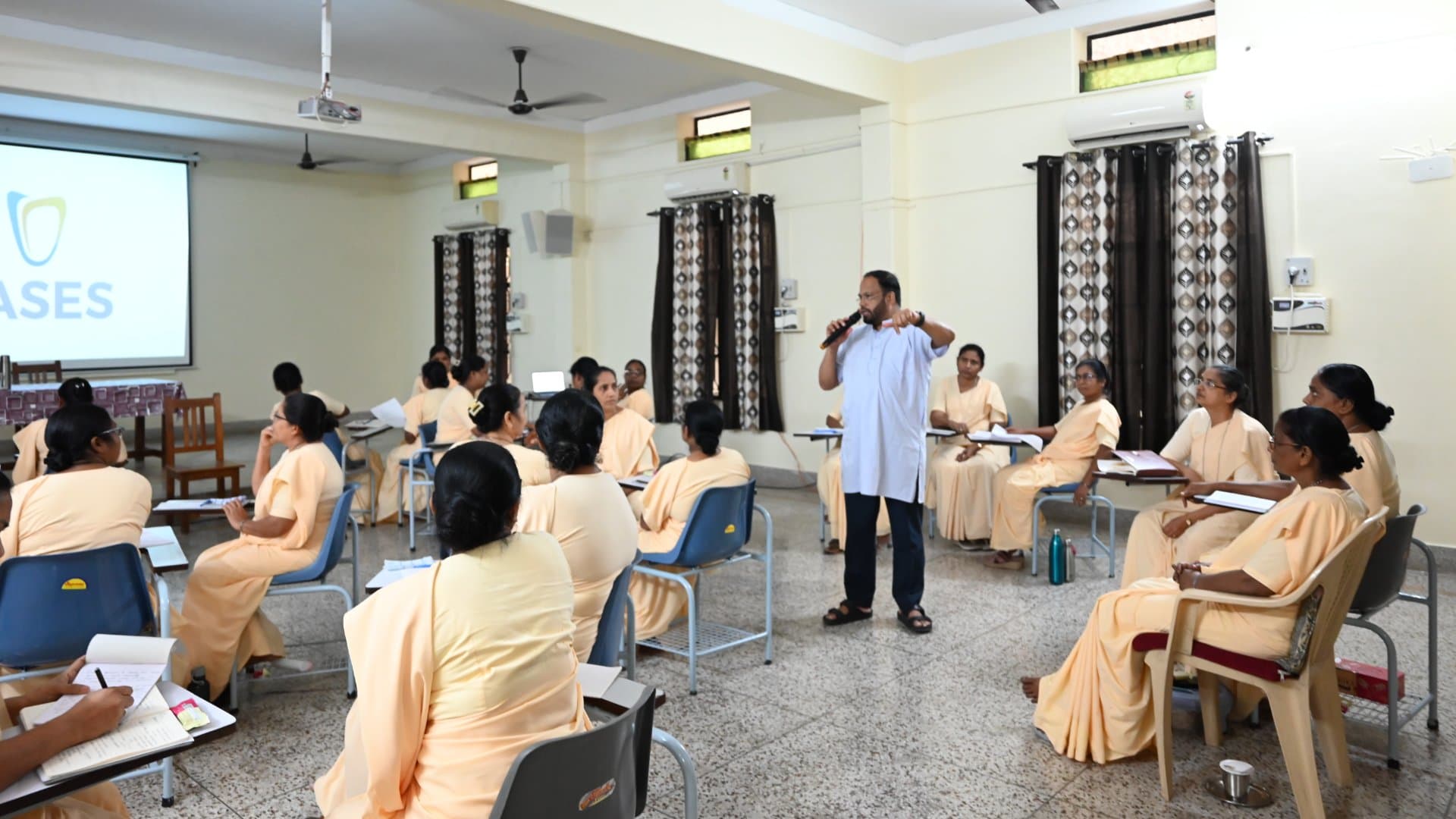 SEMINAR FOR THE LEADERS OF NORTH PROVINCE